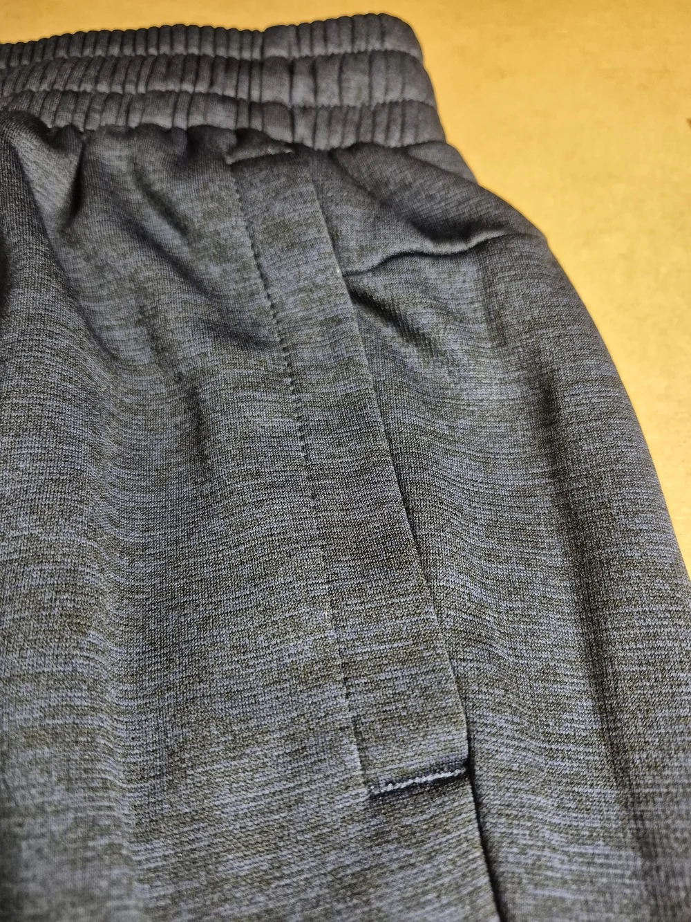 Under Armour Men’s Navy Heather Performance Joggers